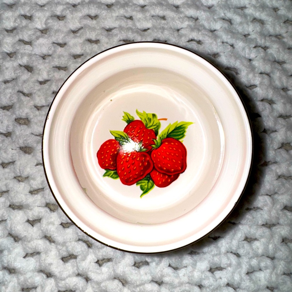 Strawberry Design Enamel ramekin
